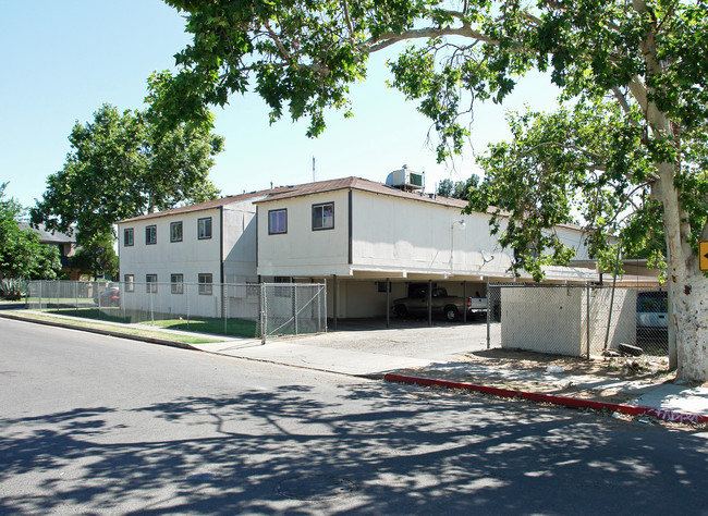 2312 E Grant Ave in Fresno, CA - Building Photo - Building Photo