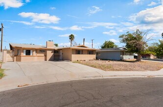 2016 Embrey Ave in Las Vegas, NV - Building Photo - Building Photo