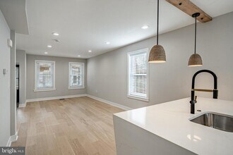 303 W Washington St in West Chester, PA - Building Photo - Building Photo