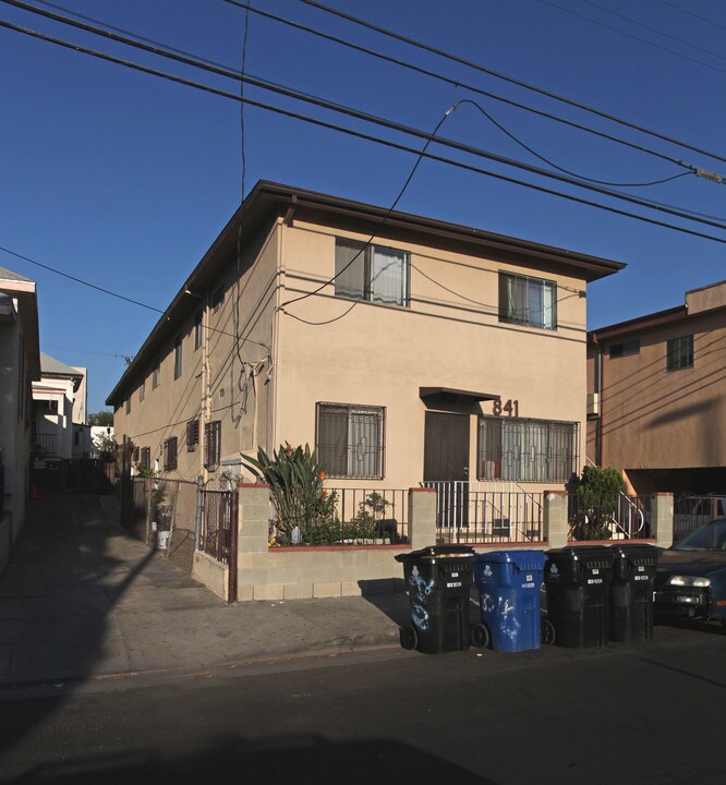 841 Cleveland St in Los Angeles, CA - Building Photo