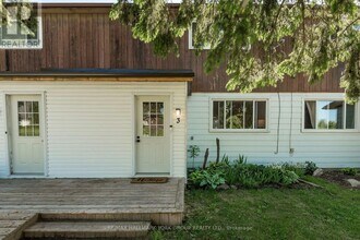 3170 15th Sideroad in King City, ON - Building Photo - Building Photo