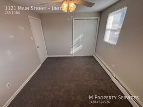 1121 Main St-Unit -Unit 2 in Lansdale, PA - Foto de edificio - Building Photo