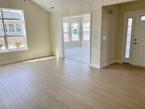 1172 Sandy Rdg Dr in Sarver, PA - Building Photo - Building Photo