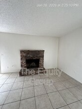 3523 S County Center Dr in Visalia, CA - Building Photo - Building Photo