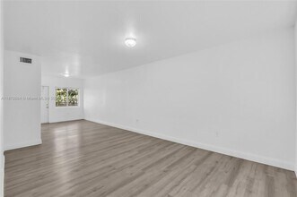 8329 NW 5th Ave in Miami, FL - Building Photo - Building Photo