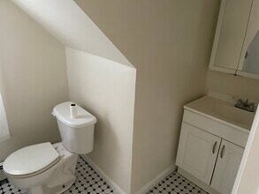 567 Main St, Unit 2 in Medford, MA - Building Photo - Building Photo