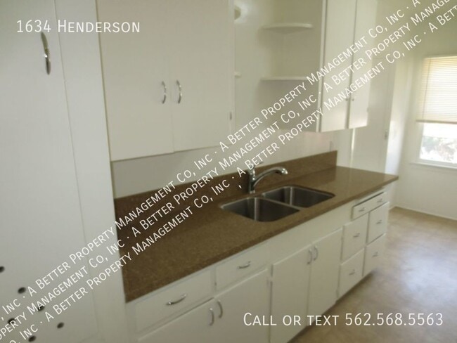 1634 Henderson Ave in Long Beach, CA - Building Photo - Building Photo