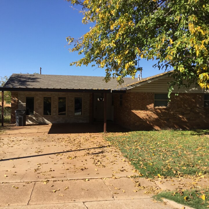 2712 Palmetto Dr in Wichita Falls, TX - Building Photo