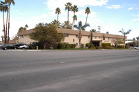 Deepwell Apartments in Palm Springs, CA - Building Photo - Building Photo