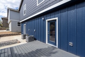 1773 NE Lotus Dr in Bend, OR - Building Photo - Building Photo