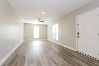 1263 Woods Ferry Rd in Gallatin, TN - Building Photo - Building Photo