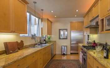 408 Lombard St in San Francisco, CA - Building Photo - Building Photo