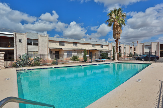 Amigos Del Sol Apartments in El Paso, TX - Foto de edificio - Other