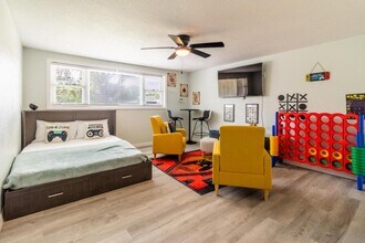219 S Webb Rd in Plant City, FL - Building Photo - Building Photo