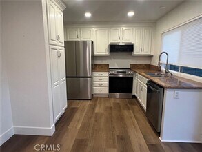 520 Breezewood Ct in Brea, CA - Building Photo - Building Photo