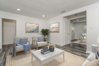 8277 Poinsettia Dr in Buena Park, CA - Building Photo - Building Photo