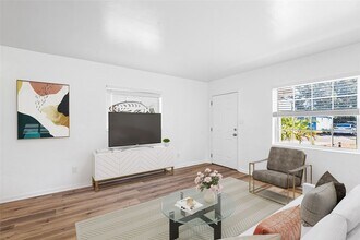 1517 Gray St S in Gulfport, FL - Building Photo - Building Photo