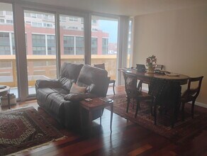 1580 Sherman Ave in Evanston, IL - Building Photo - Building Photo