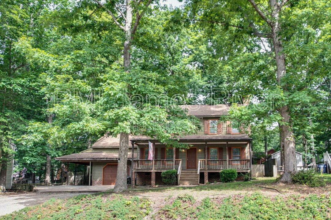 400 Grinell Dr in Richmond, VA - Building Photo