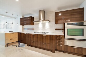 5091 Ridgedale Dr in Ogden, UT - Foto de edificio - Building Photo
