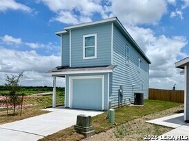 4906 Winecup Cv in Converse, TX - Building Photo