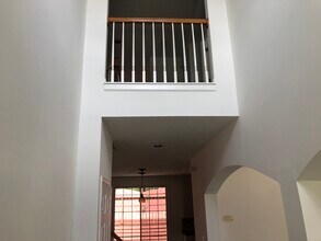6854 Wandering Way NW in Norcross, GA - Foto de edificio - Building Photo