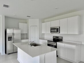 3627 Hardman Dr in Lake Wales, FL - Building Photo - Building Photo