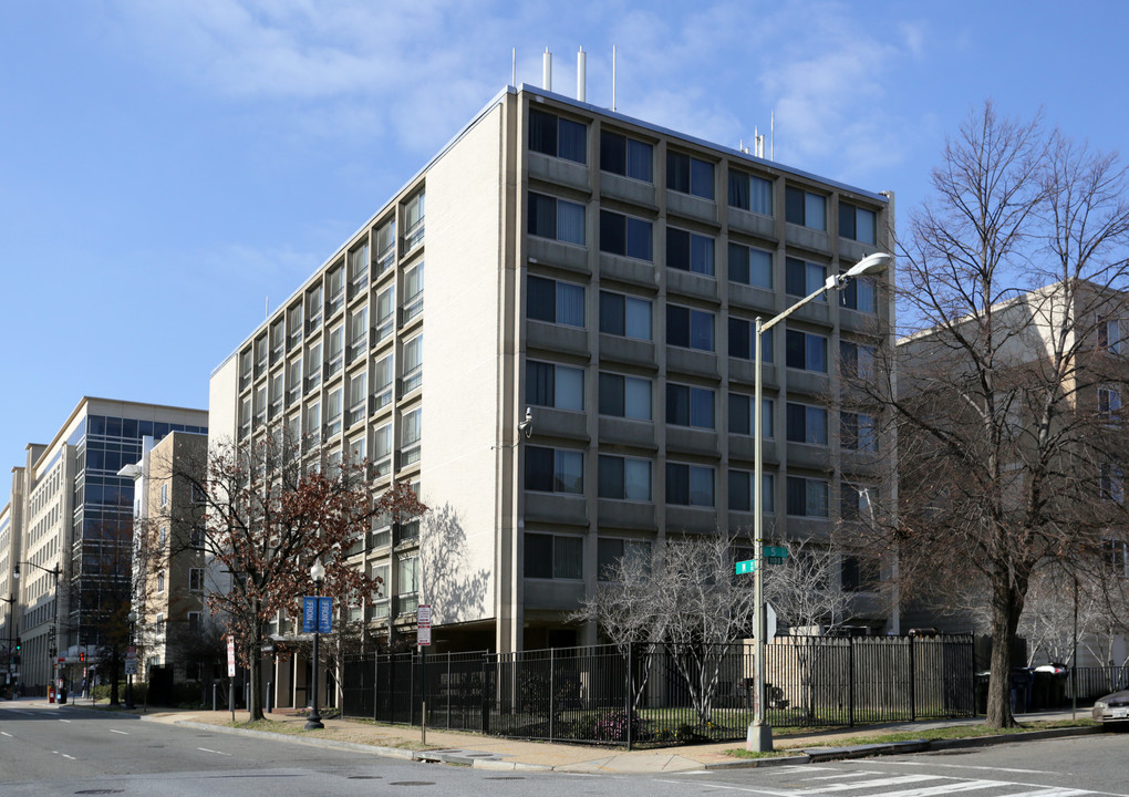 Carroll Apartments in Washington, DC - Foto de edificio