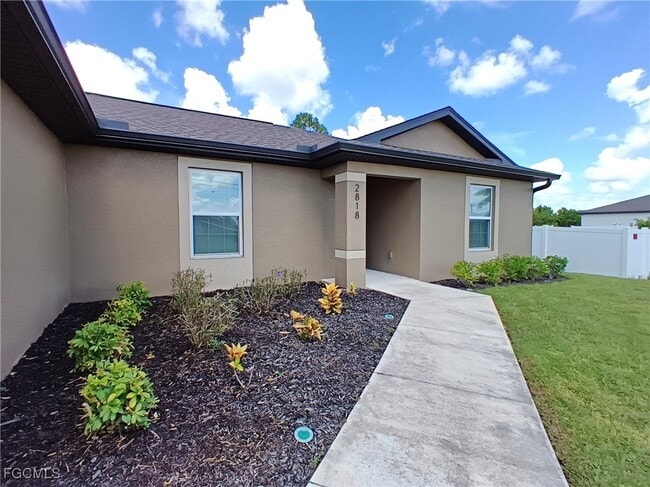 2818 NW 4th Ave in Cape Coral, FL - Building Photo - Building Photo