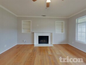 7420 East Pkwy in Sacramento, CA - Building Photo - Building Photo