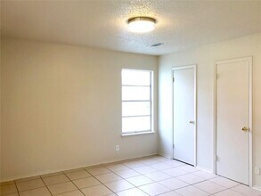 913 Connecticut Dr in Austin, TX - Building Photo - Building Photo
