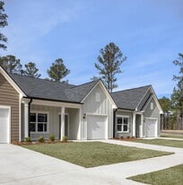 Nestledown Farms in Huntsville, AL - Building Photo