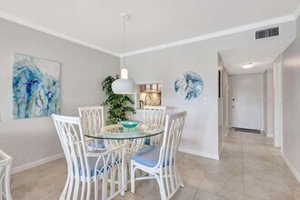 154 Lake Meryl Dr in West Palm Beach, FL - Building Photo - Building Photo