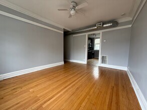 3020 N Karlov Ave, Unit 1 in Chicago, IL - Building Photo - Building Photo