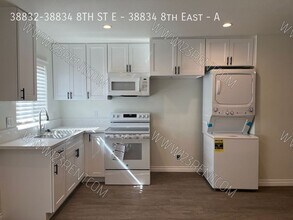 38832-38834 8th St E in Palmdale, CA - Building Photo - Building Photo