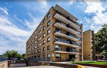 31 Spencer Ave in Toronto, ON - Building Photo - Building Photo