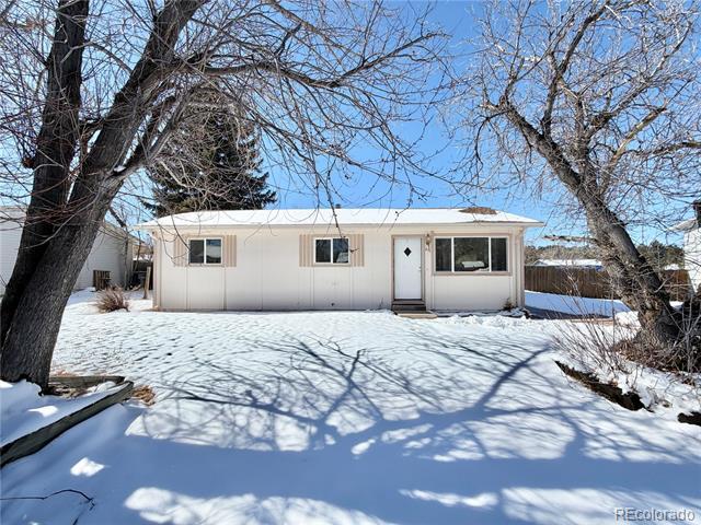 811 S Chestnut St in Elizabeth, CO - Building Photo - Building Photo