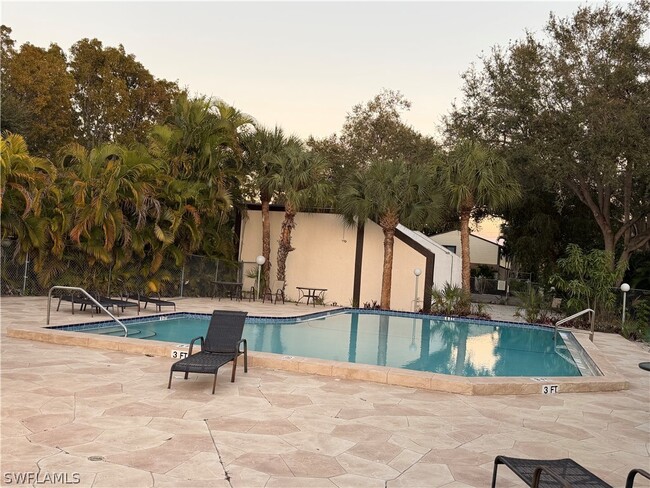 4281 22nd Ave SW in Naples, FL - Building Photo - Building Photo