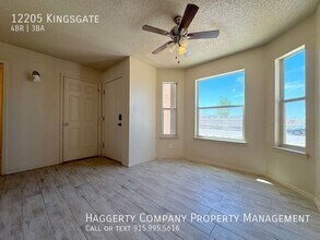 12205 Kingsgate Ct in El Paso, TX - Building Photo - Building Photo