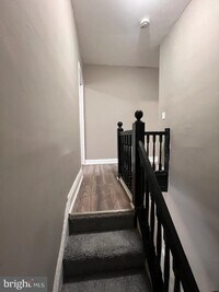 1813 N Warwick Ave photo'