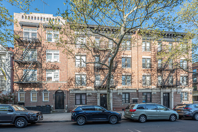 322 New York Ave in Brooklyn, NY - Building Photo - Building Photo