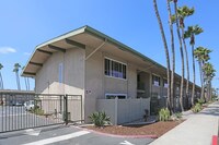 Building - Loma Portal Apartments in San Diego, California