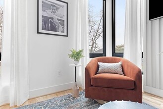 761 Lynwood Ave in Nashville, TN - Foto de edificio - Building Photo