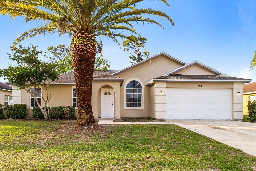 313 Hammock Rd SE in Palm Bay, FL - Building Photo