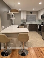 4202 W Central Rd in Glenview, IL - Building Photo - Building Photo