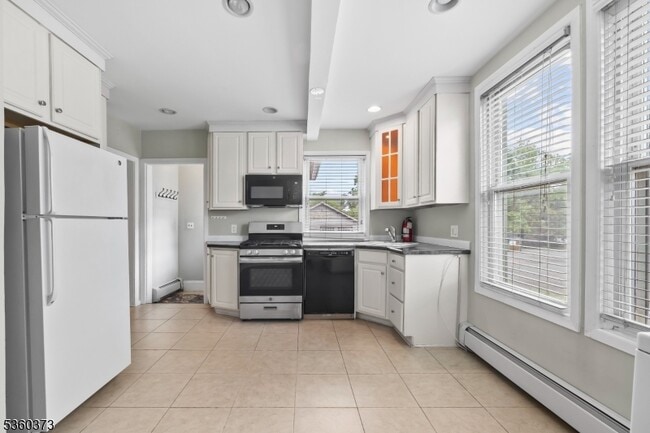 680 Franklin Ave in Nutley, NJ - Building Photo - Building Photo