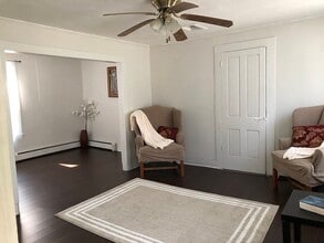 27 Snell St in Sturbridge, MA - Building Photo - Building Photo