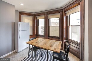 1620 Mt Vernon St in Philadelphia, PA - Building Photo