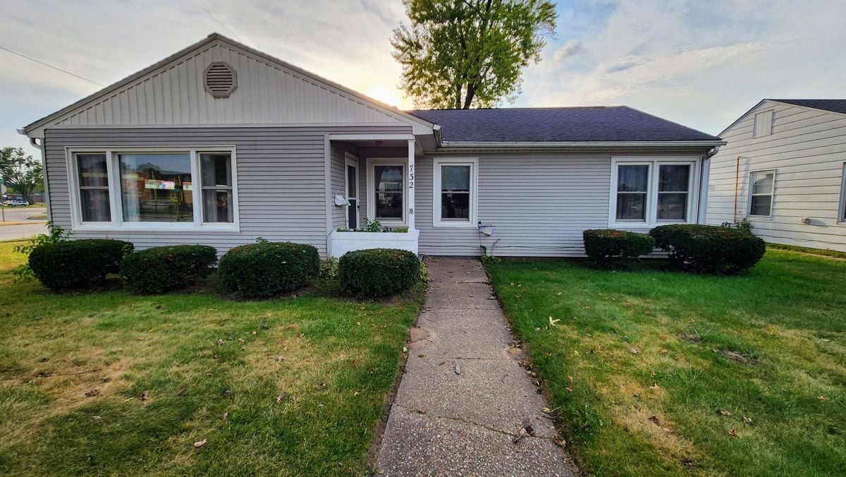 732 ARGYLE in Clinton, IA - Building Photo