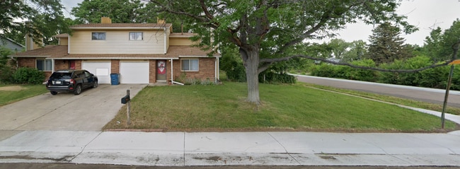 property at 985 Xenon Ct